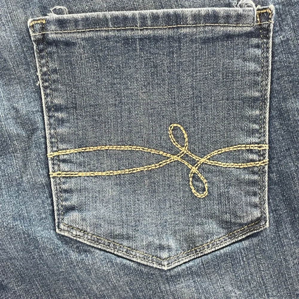 Denizen Denim Shorts‎ Womens 16 Blue Medium Wash Cuffed Mid Rise Casual Academia